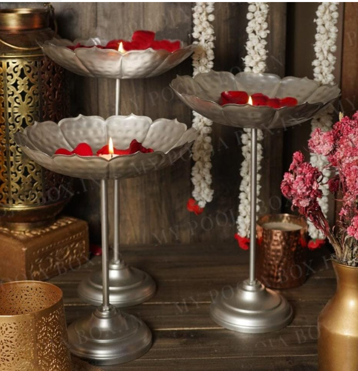 silver standing urli