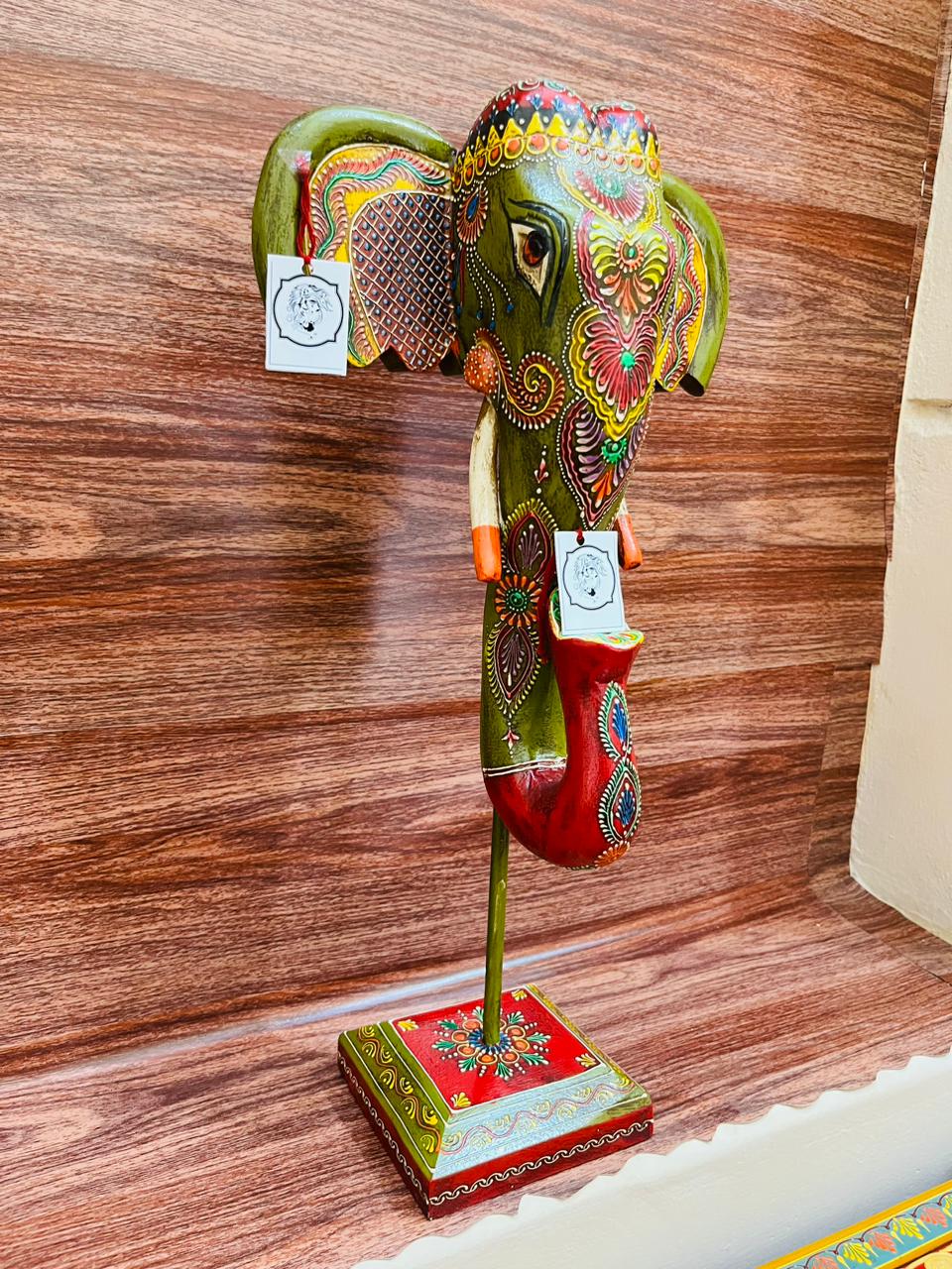 Handpainted wooden elephant face with a detachable stand - d4