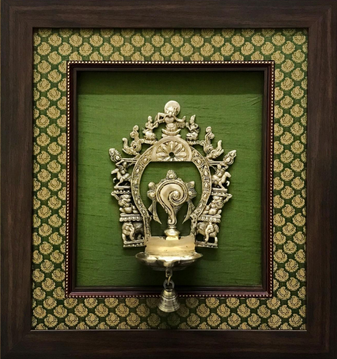 shanku chakra prabhavali wall decor