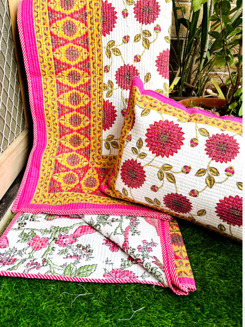 Cotton Dohar Handmade AC Blanket/ Comforter King- Indian Quilt Blanket Throw with 2 pillow shams in pink Sunflower